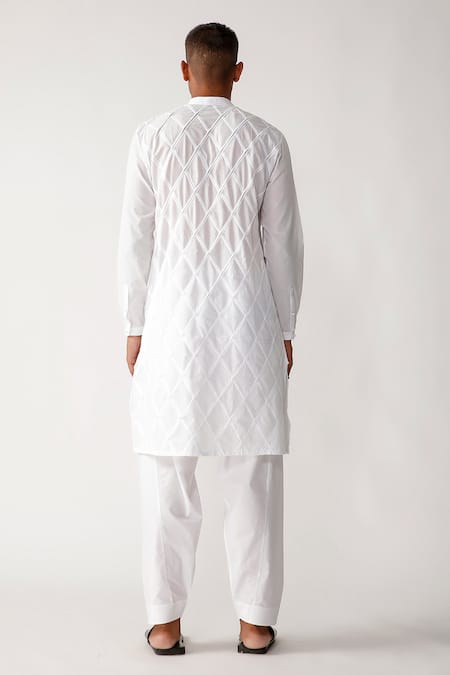 Rajesh Pratap Singh Pawta Pintuck Kurta Set 