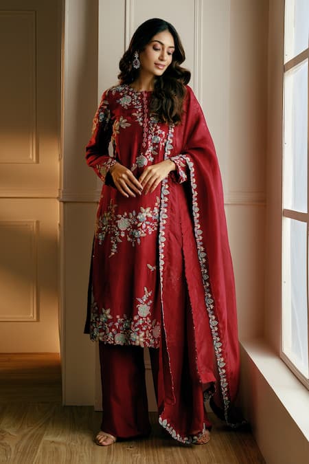 Nehha Nhata_Maroon Silk Embroidery Round Neck Floral Kurta Set _Online_at_Aza_Fashions