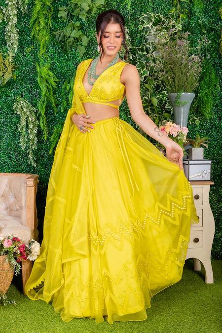 Shop_Ohaila Khan_Yellow Organza, Crepe Pearls, Lace Sukhmani Chevron Embroidered Lehenga Set _Online_at_Aza_Fashions
