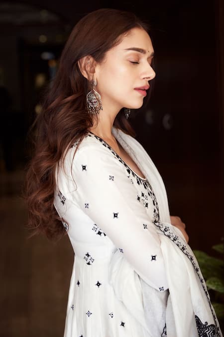 Buy_Punit Balana_Ivory Handloom Cotton, Chanderi Embellished Anarkali Set With Printed Dupatta 