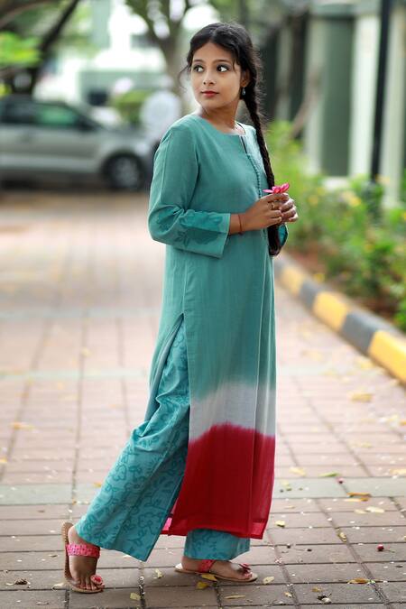 Buy_Tina Eapen Collective_Blue Cotton Plain Notched Ombre Kurta And Printed Pant Set_Online_at_Aza_Fashions