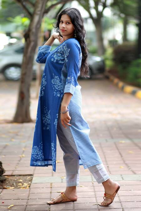 Buy_Tina Eapen Collective_Blue Cotton Floral V Neck Straight Kurta And Pant Set_Online_at_Aza_Fashions