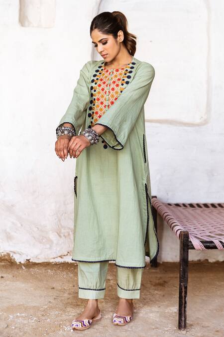 Gulabo Jaipur_Green Cotton Embroidery Round Neck Arzu Kurta And Pant Set _Online_at_Aza_Fashions