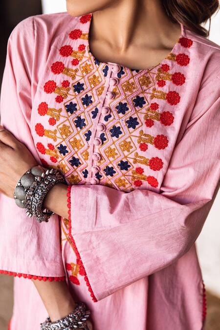 Buy_Gulabo Jaipur_Peach Cotton Embroidery Round Neck Arzu Kurta And Pant Set _Online_at_Aza_Fashions