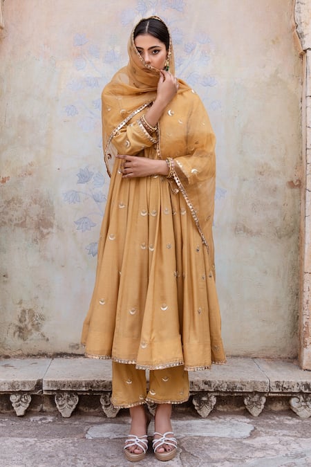 Shop Gulabo Jaipur Beige Muslin Lace, Embroidery Split V-neck Chandni Patti Anarkali Set Online at Aza Fashions Shop_Gulabo Jaipur_Beige Muslin Lace, Embroidery Split V-neck Chandni Patti Anarkali Set _Online_at_Aza_Fashions