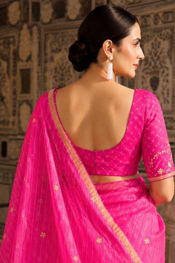 Geroo Jaipur Mothra Pattern Saree With Blouse