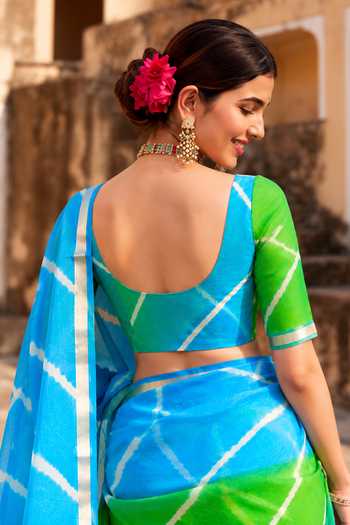 Geroo Jaipur Stripe Pattern Saree With Blouse
