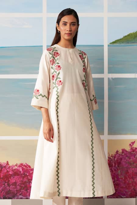 Ikai By Ragini Ahuja Chanderi A-Line Rose Pattern Kurta 