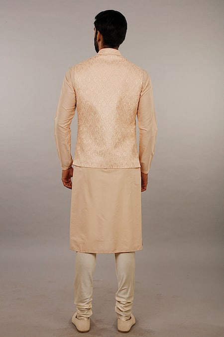 Shop Vanshik Peach Cotton Silk Embroidered Bundi And Kurta Set at Aza Fashions Shop_Vanshik_Peach Cotton Silk Embroidered Bundi And Kurta Set _at_Aza_Fashions