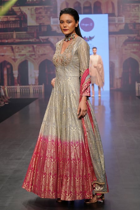 Soniya G_Grey Pure Silk Blend Paisley Square Neck Embroidered Anarkali With Dupatta _Online_at_Aza_Fashions