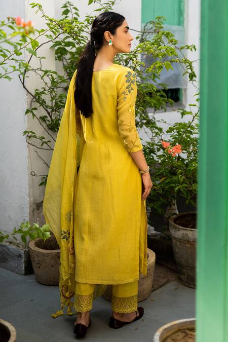 Shop Vaayu Yellow Cotton Chanderi Kurta Set at Aza Fashions Shop_Vaayu_Yellow Cotton Chanderi Kurta Set_at_Aza_Fashions