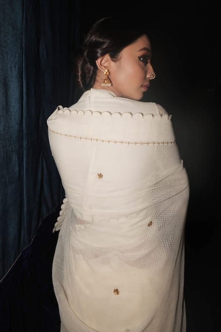 Label Earthen Handwoven Mangalagiri Cotton Saree with Blouse 