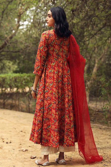 Shop Gulabo Jaipur Red Kurta Cotton Pant Chikan Cotton Dupatta Floral Block Print Anarkali Set at Aza Fashions Shop_Gulabo Jaipur_Red Kurta Cotton Pant Chikan Cotton Dupatta Floral Block Print Anarkali Set _at_Aza_Fashions