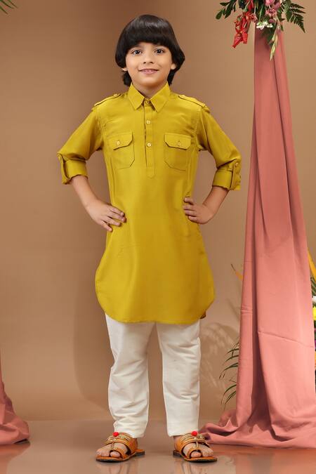Kora By Nilesh Mitesh_Yellow Silk Embroidery, Mirrors, Sequins Geometric Embellished Bundi Kurta Set_Online_at_Aza_Fashions