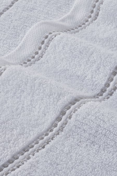 Houmn_White 100% Cotton Weaves Symmetry Terry Towel Set_Online_at_Aza_Fashions