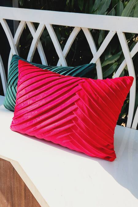 Throwpillow_Red Blend Of Cotton And Polyester Pleated Cushion Pillow Cover_Online_at_Aza_Fashions