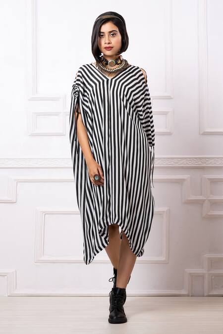 Megha Garg Black Crepe V-neck Stripe Pattern Kaftan Dress Online at Aza Fashions Megha Garg_Black Crepe V-neck Stripe Pattern Kaftan Dress _Online_at_Aza_Fashions