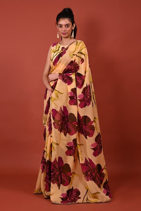 Rimi Nayak_Beige Printed Flower Pattern Chrysanthemum Saree _Online_at_Aza_Fashions