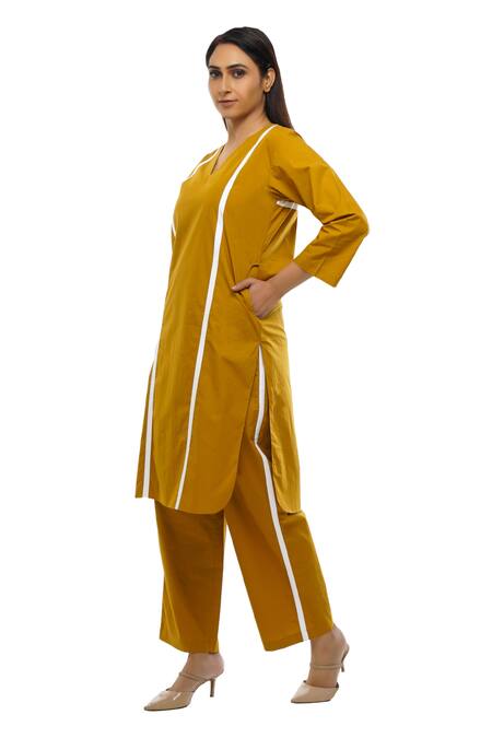 Khat_Yellow Poplin, Cotton V-neck Rounded Hem Kurta Pant Set _Online_at_Aza_Fashions