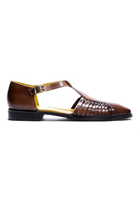 Amrit Dawani_Brown Cut Work Plain Toe Oxford Sandals _Online_at_Aza_Fashions