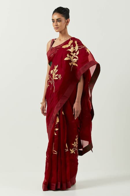 Buy_Label Earthen_Maroon Organza Applique Sweetheart Neck Chameli Embroidered Saree With Blouse _Online_at_Aza_Fashions