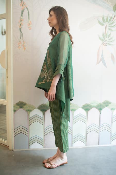 Oja_Green Handloom Silk Applique Round Embroidered Tunic With Pant _Online_at_Aza_Fashions