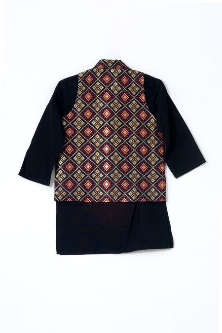 Shruti Jalan Black Kota Doria, Cotton, Brocade Embroidery Bandhani Woven Bundi And Kurta Set Online at Aza Fashions Shruti Jalan_Black Kota Doria, Cotton, Brocade Embroidery Bandhani Woven Bundi And Kurta Set _Online_at_Aza_Fashions