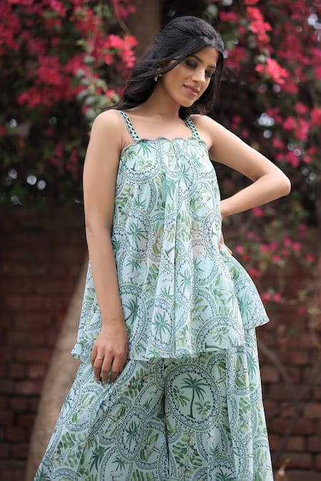House Of Tushaom Green Georgette Printed Tropical Square Neck Top And Sharara Set Online at Aza Fashions House Of Tushaom_Green Georgette Printed Tropical Square Neck Top And Sharara Set _Online_at_Aza_Fashions