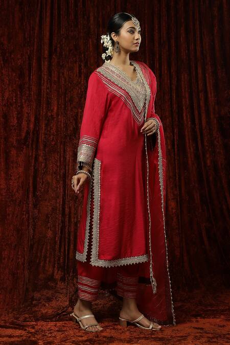 Shikhar Sharma Red Silk Chanderi Embroidered Pearl V Neck Kurta Pant Set Online at Aza Fashions Shikhar Sharma_Red Silk Chanderi Embroidered Pearl V Neck Kurta Pant Set _Online_at_Aza_Fashions