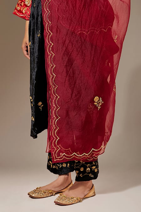 Anantaa By Roohi_Red Organza Floral, Sequin Embroidered Pattern Dupatta _Online_at_Aza_Fashions