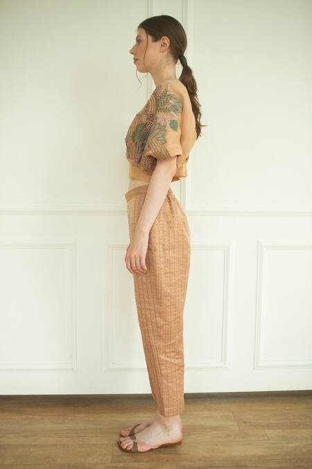 Oja_Gold Handloom Silk Applique V Neck Short Embroidered Tunic And Pant Set _Online_at_Aza_Fashions