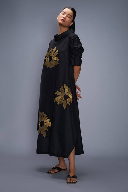 Taika By Poonam Bhagat Black Cotton, Silk Embroidery Collared Midi Dress Online at Aza Fashions Taika By Poonam Bhagat_Black Cotton, Silk Embroidery Collared Midi Dress _Online_at_Aza_Fashions