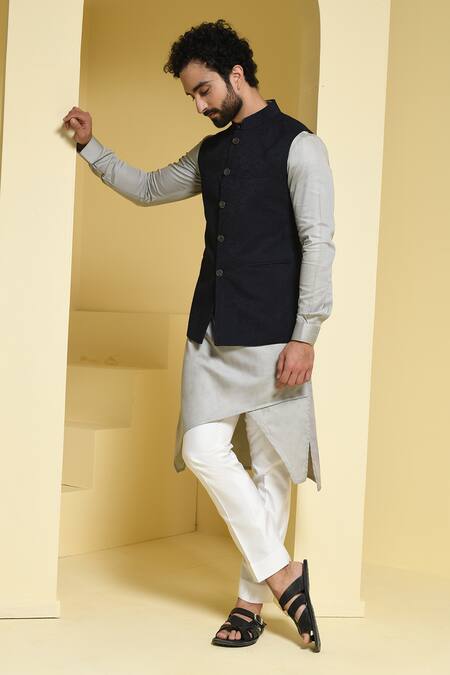 Kustomeyes_Blue Cotton, Silk Embroidery Floral Bundi And Kurta Set _Online_at_Aza_Fashions