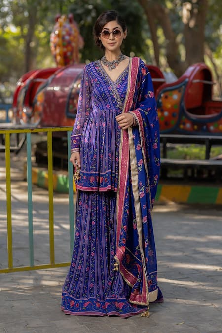 Irrau By Samir Mantri_Multi Color Georgette Embroidery V-neck Flower Vine Print Kurta And Gharara Set _Online_at_Aza_Fashions