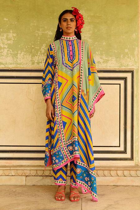 Swati Vijaivargie_Multi Color Silk Printed Geometrical Mandarin Collar Jumki Kurta _Online_at_Aza_Fashions