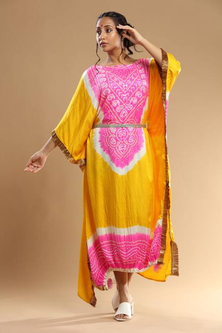Etasha By Asha Jain_Pink Silk Tassels Round Neck Asymmetric Bandhani Pattern Kaftan _Online_at_Aza_Fashions