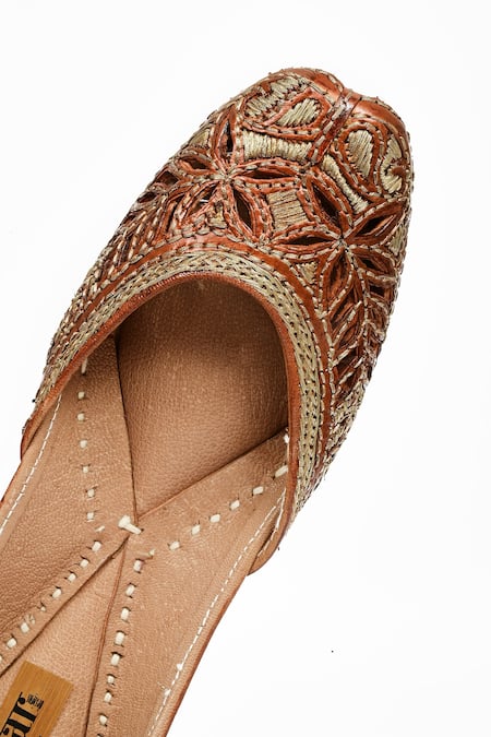 Miar Designs_Brown Resham Thread Embroidered Suhana Floral Cut Work Juttis_Online_at_Aza_Fashions