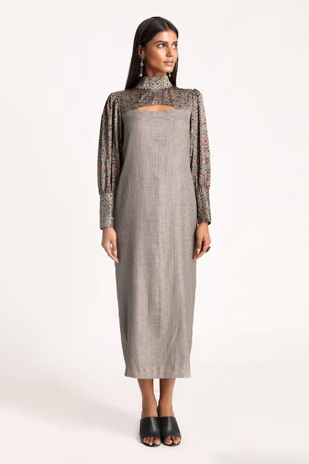 Kritika Murarka Black Modal Satin, Cotton Lining Mulmul Ajrakh Modern Vintage Cut-out Dress Online at Aza Fashions Kritika Murarka_Black Modal Satin, Cotton Lining Mulmul Ajrakh Modern Vintage Cut-out Dress _Online_at_Aza_Fashions