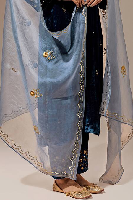 Anantaa By Roohi_Grey Organza Floral, Sequin Embroidered Scatter Dupatta _Online_at_Aza_Fashions