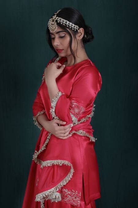 The Aarya_Red Silk Gota Patti, Embroidery Round Neck Placement Zari Kurta And Gharara Set _Online_at_Aza_Fashions