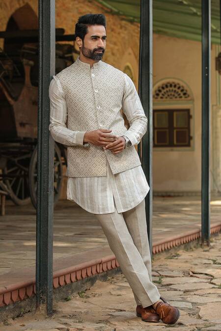 Raw & Rustic By Niti Bothra_Beige Bandi And Kurta 60 , Pant 40 Reversible Moroccan Bundi & Set_Online_at_Aza_Fashions