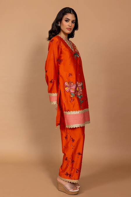 Varun Bahl_Orange Chanderi Silk Sequins, Embroidery V-neck Patchwork Kurta And Pant Set _Online_at_Aza_Fashions