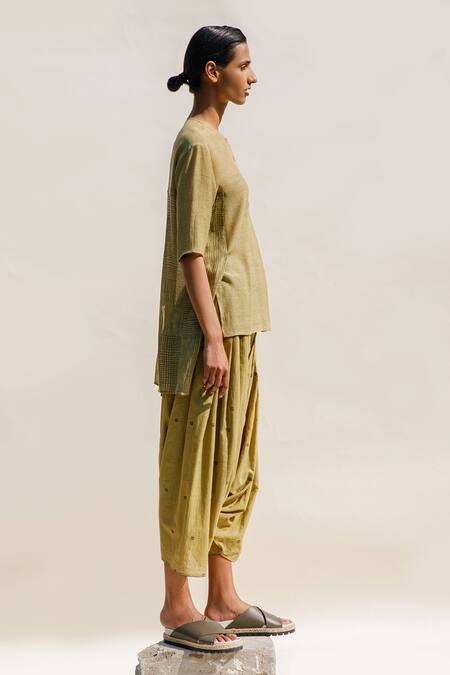 Urvashi Kaur_Yellow Silk Round Neck Vista Half Sleeve Top _Online_at_Aza_Fashions