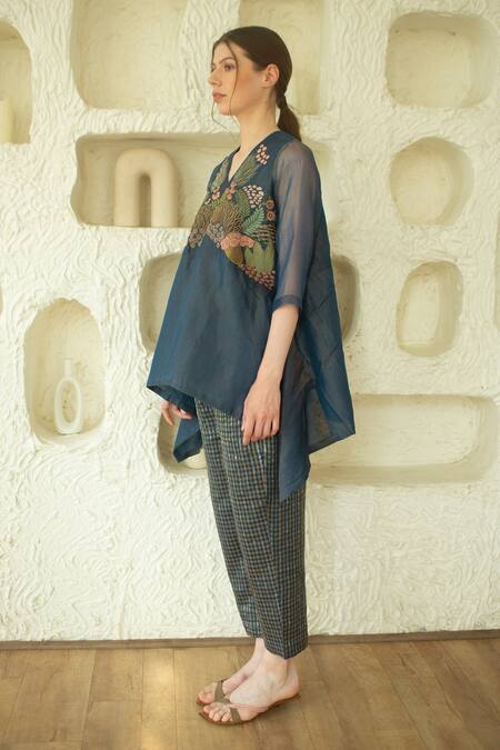 Oja_Blue Handloom Silk Applique V Neck Asymmetric Embroidered Short Tunic And Pant Set _Online_at_Aza_Fashions
