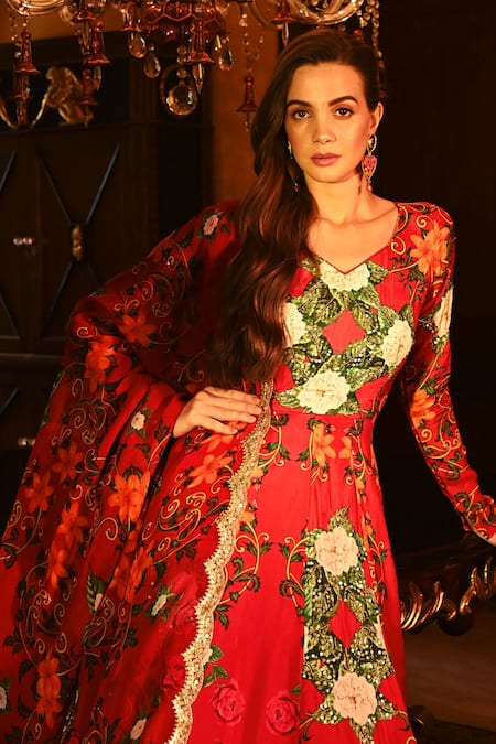 Sanam_Red Organza, Silk Embroidery Juliette Floral Pattern Anarkali With Dupatta _Online_at_Aza_Fashions