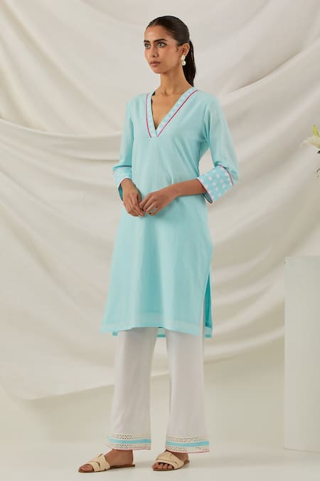 The Indian Cause_Blue Cotton Piping V-neck Solid Straight Kurta_Online_at_Aza_Fashions