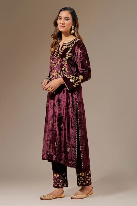 Anantaa By Roohi Wine Velvet Floral Notched Embroidered Kurta Online at Aza Fashions Anantaa By Roohi_Wine Velvet Floral Notched Embroidered Kurta _Online_at_Aza_Fashions