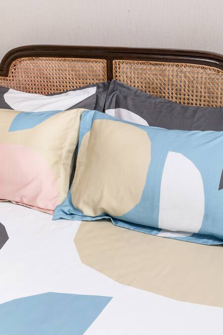 Kyoona_Multi Color 100% Cotton, Satin Weave Semi Phases Of Moon Bedcover Set_Online_at_Aza_Fashions