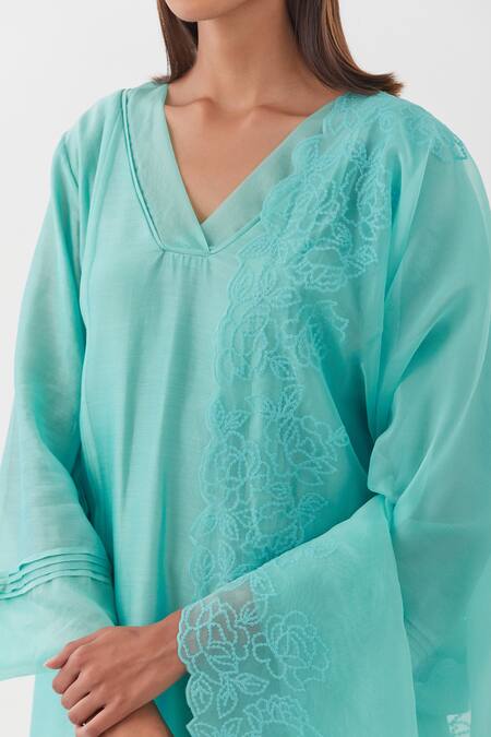 Amisha Kothari Blue Chanderi , Organza Embroidery Kurta Set With Cut-work Hem Dupatta Online at Aza Fashions Amisha Kothari_Blue Chanderi , Organza Embroidery Kurta Set With Cut-work Hem Dupatta _Online_at_Aza_Fashions