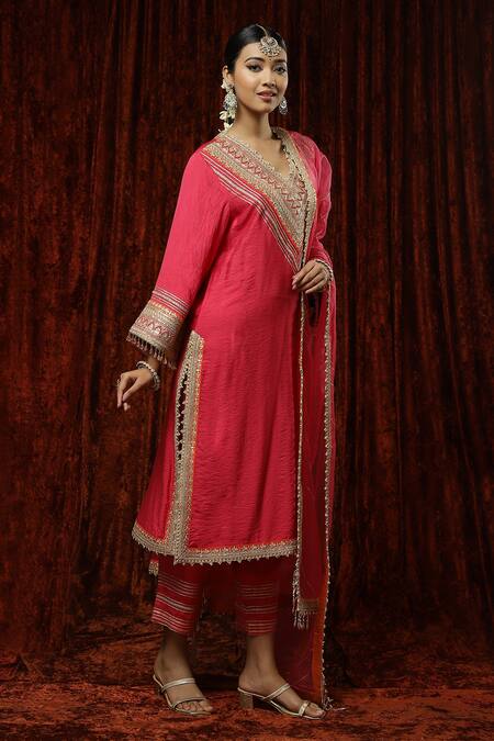 Shikhar Sharma Pink Silk Chanderi Embroidered Pearl V Neck Kurta Pant Set Online at Aza Fashions Shikhar Sharma_Pink Silk Chanderi Embroidered Pearl V Neck Kurta Pant Set _Online_at_Aza_Fashions
